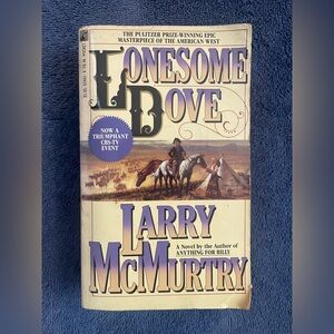 Lonesome Dove by Larry McMurtry Paper Back 1986